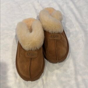 UGG Tan and Cream Cozy Slippers, nearly brand new!